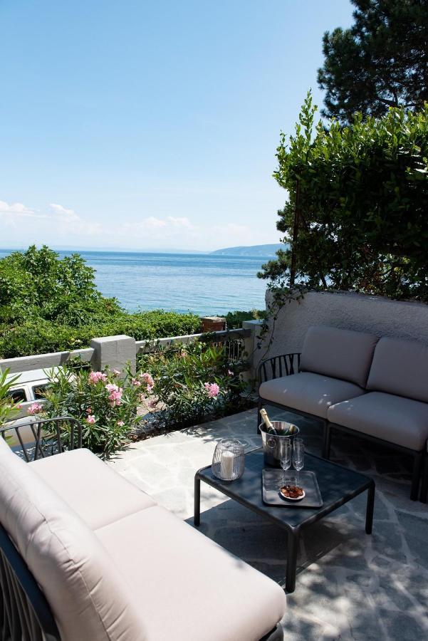Beachfront Apartment Rosa del Mar Mošćenička Draga Esterno foto