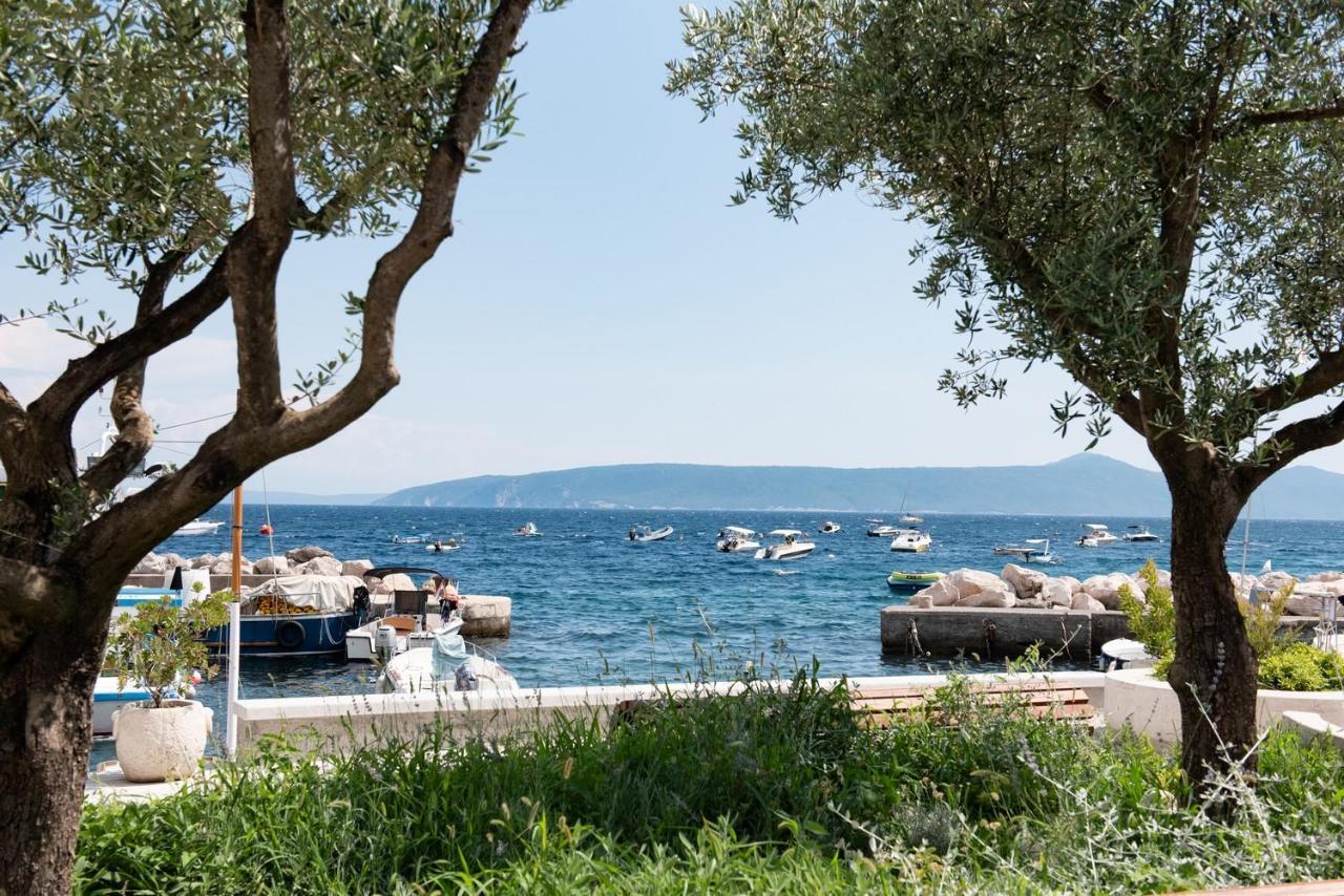Beachfront Apartment Rosa del Mar Mošćenička Draga Esterno foto